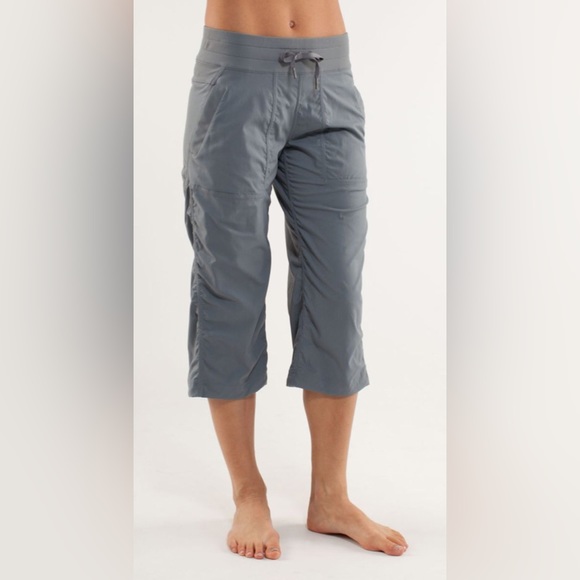 Lululemon Dance Studio Crop II (Unlined 20")
Battleship - Picture 1 of 11